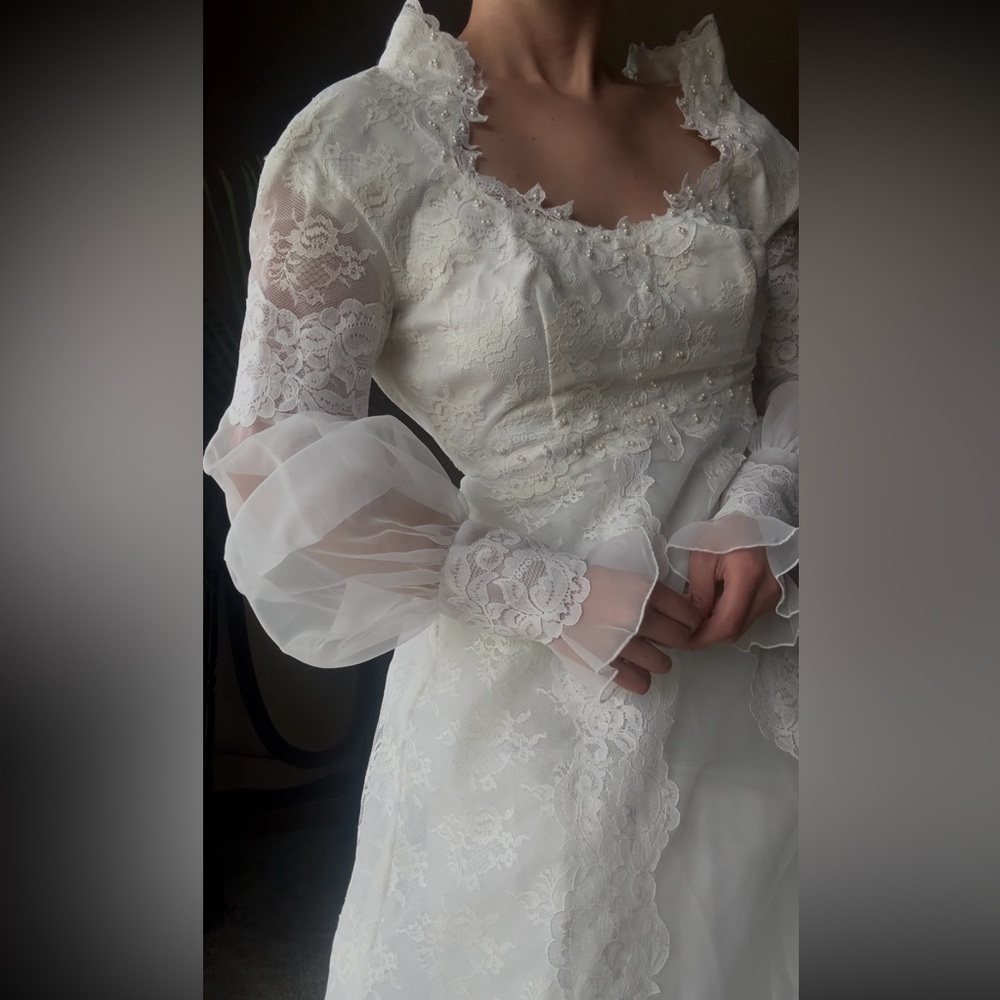 Vintage High Collar Wedding Dress